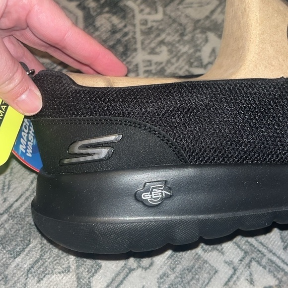 Skechers men’s GOwalk Max Clinched slip on shoes Size 12 Extra Wide - Picture 3 of 10